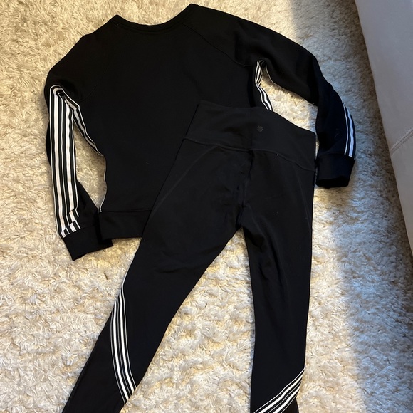 Set Athleta side stripe salutation 7/8 right & sweater size S - Picture 4 of 10